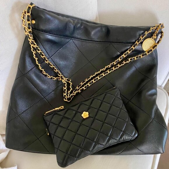 Doris & Jacky Lambskin Quilt Design Shoulder Bag - Picture 1 of 15
